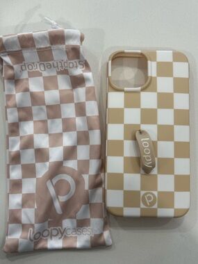 Loopy Checkered iPhone 13/14 Case